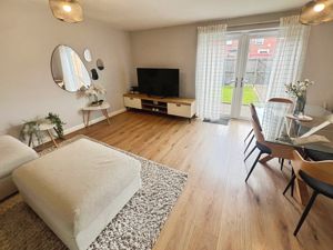 Lounge- click for photo gallery